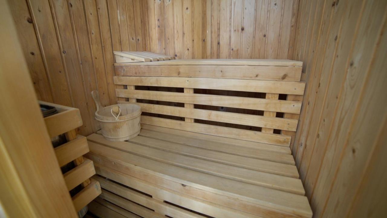 Balneario De Alicun De Las Torres Villanueva de las Torres Eksteriør bilde