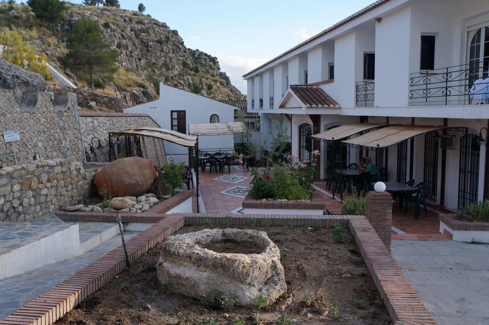Balneario De Alicun De Las Torres Villanueva de las Torres Eksteriør bilde