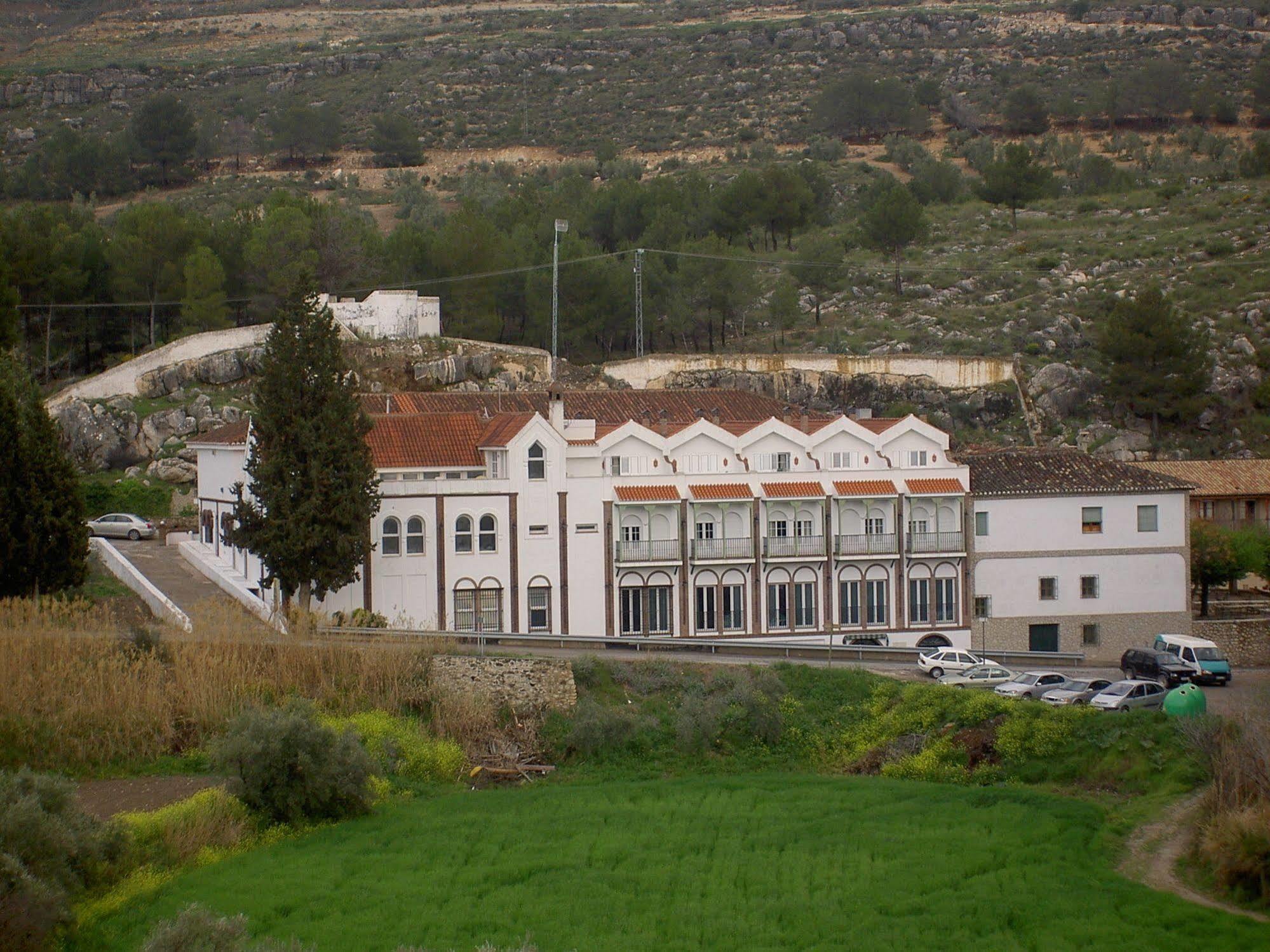 Balneario De Alicun De Las Torres Villanueva de las Torres Eksteriør bilde